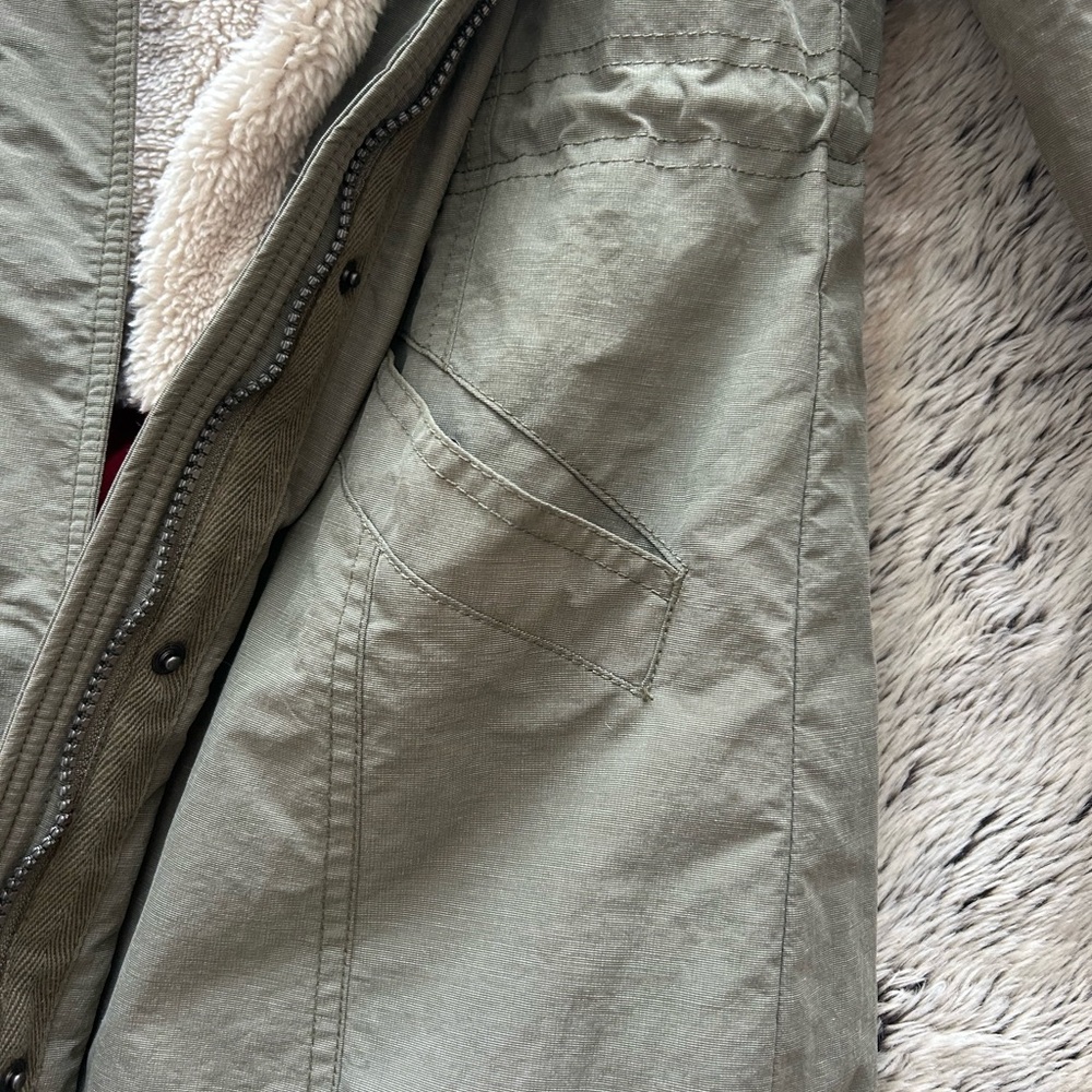 Eddie Bauer Women’s green Sherpa jacket/parka XS EX condition - Picture 5 of 5